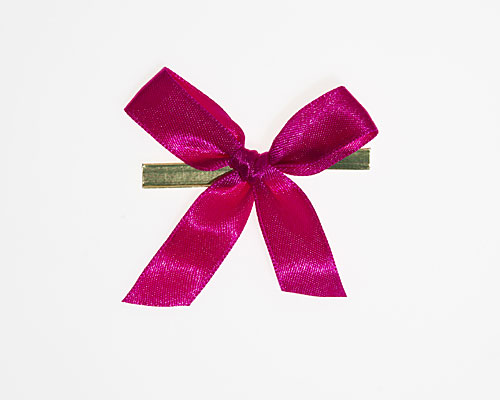 Bow ready made No 207 double face satin 15mm clipband 60mm fuchsia 