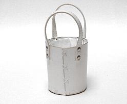 peveril basket/handle leatherlook small white